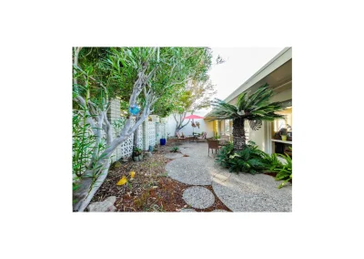 The outside courtyard at Grant Cuesta Sub-acute and Rehab